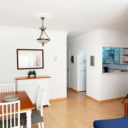 Acogedor Playa Torrecilla * نيرخا