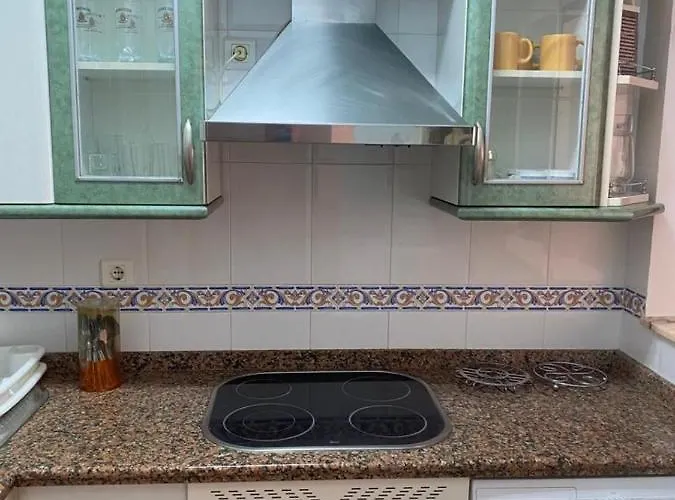 Acogedor Playa Torrecilla Nerja